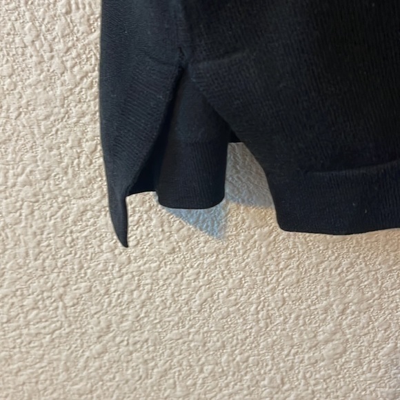 Tommy Bahama - Picture 8 of 9